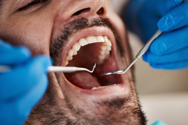 Best Cracked Tooth Emergency Dentist  in Waukegan, IL
